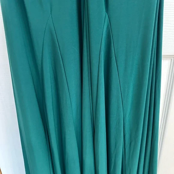 MAC DUGGAL BEADED CUFF DROP SHOULDER FAUX WRAP GOWN SIZE 0 EMERALD GREEN #12231 - Picture 10 of 14